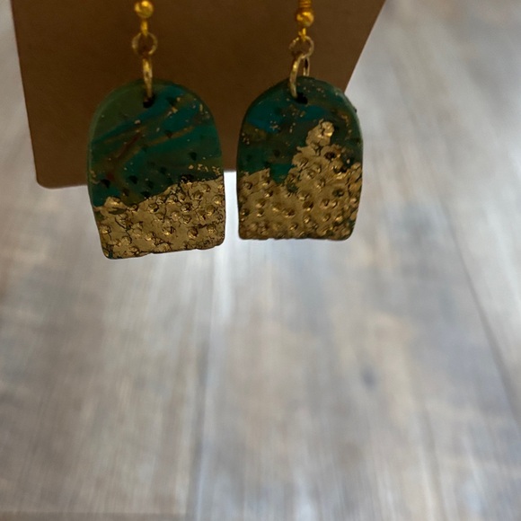 Green and Gold Dangle Polymer Clay Earrings - Picture 5 of 6